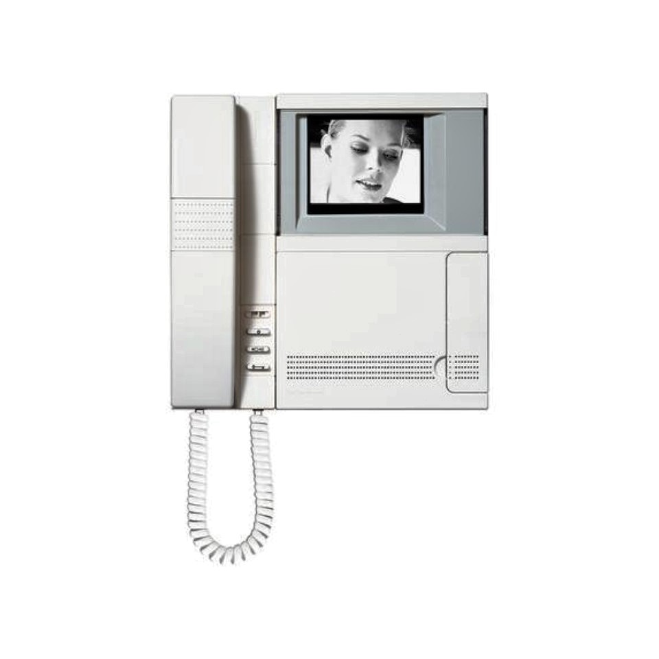 Monitor Intercom.Pivot